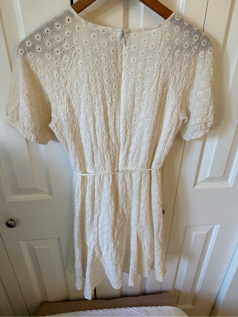 Madewell Cream Eyelet Tie-Waist Dress - Picture 7 of 9